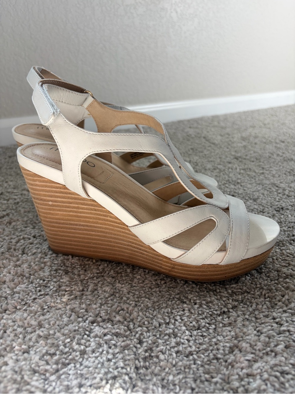 me too Cream Leather Wedge Sandals with Wood-Tone Platform